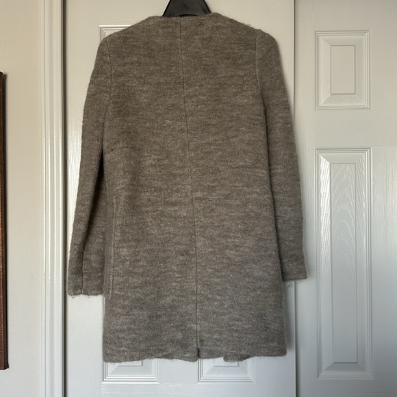 Zara wool coat. - Picture 3 of 8
